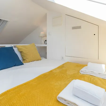 Alfama Loft By Lu Holidays Lägenhet